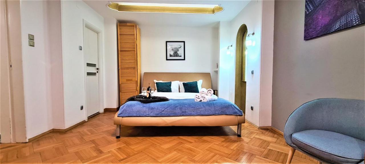 Central Arghezi Art Deco Apartment Piata Universitatii Bucarest Esterno foto